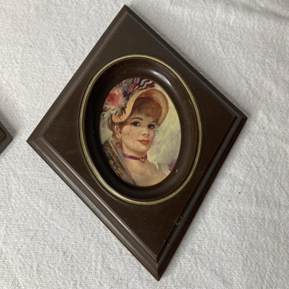 Set Of 2 Vintage Brown Plastic Picture Frames